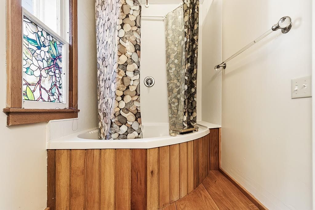 200 N Park St, Hendricks, MN 56136 — photo 94