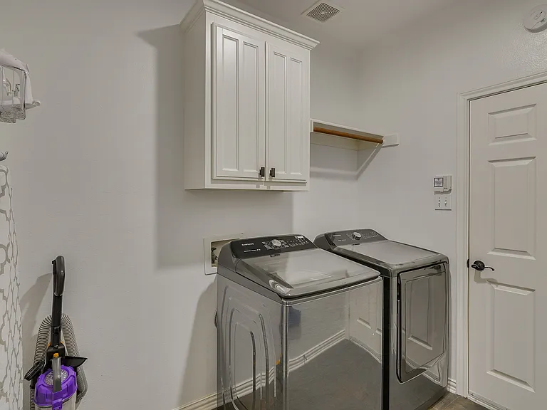 5604 Hill Haven Ct — Photo 22