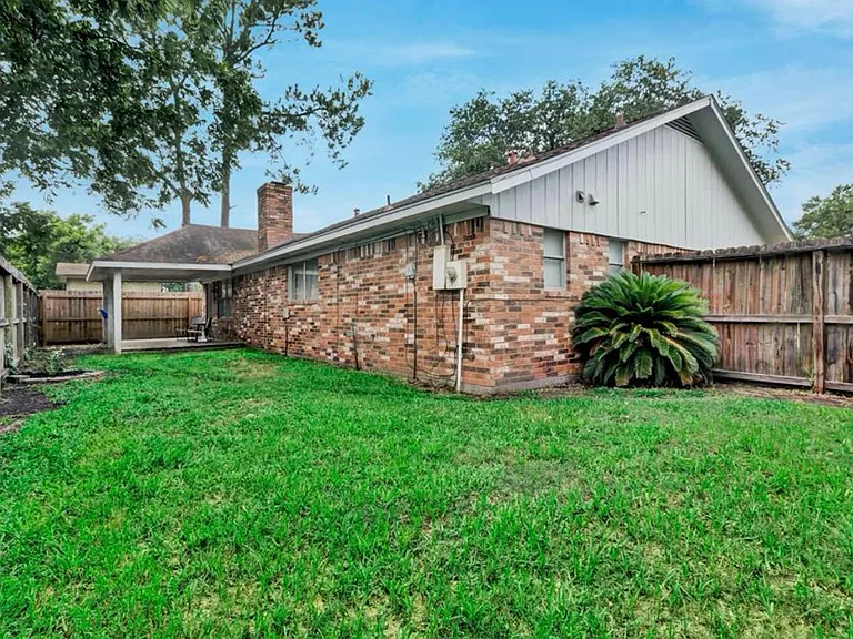 518 Boone Ct — Photo 6