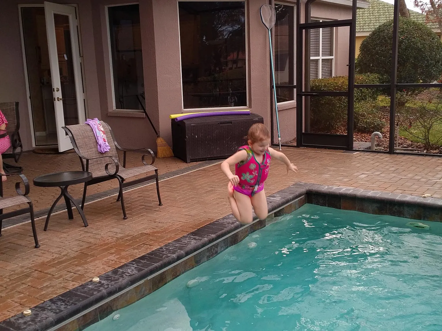 3 bed, 2560 sqft, $3,000 — Photo 4