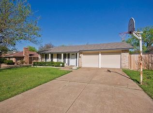 3433 Whippoorwill Ln, Irving, TX 75062