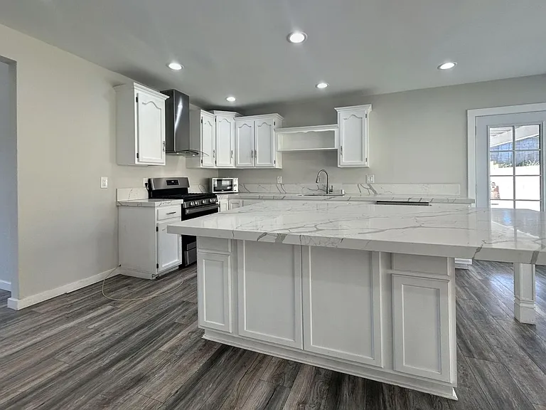 1177 Springbrook St — Photo 5