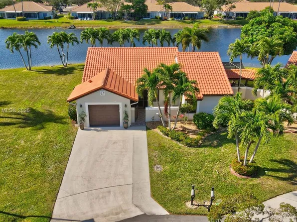 1 Columbia Ct, Deerfield Beach, FL 33442