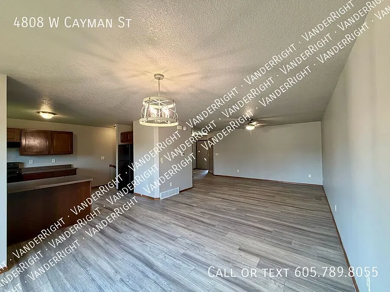 4808 W Cayman St — Photo 5