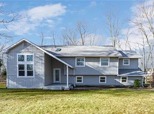 13 Birchwood Ln, Salisbury Mills, NY 12577
