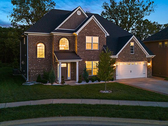 3rd image of 105 Goldfinch Ct