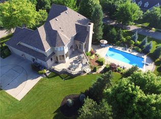 10507 Chestnut Hill Cir, Fishers, IN 46037
