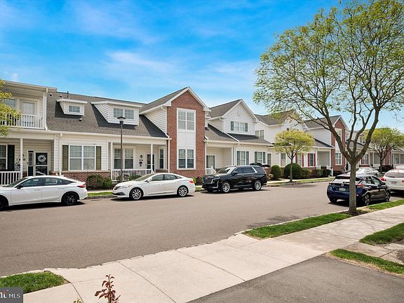 2nd image of 15067 Sunflower Dr