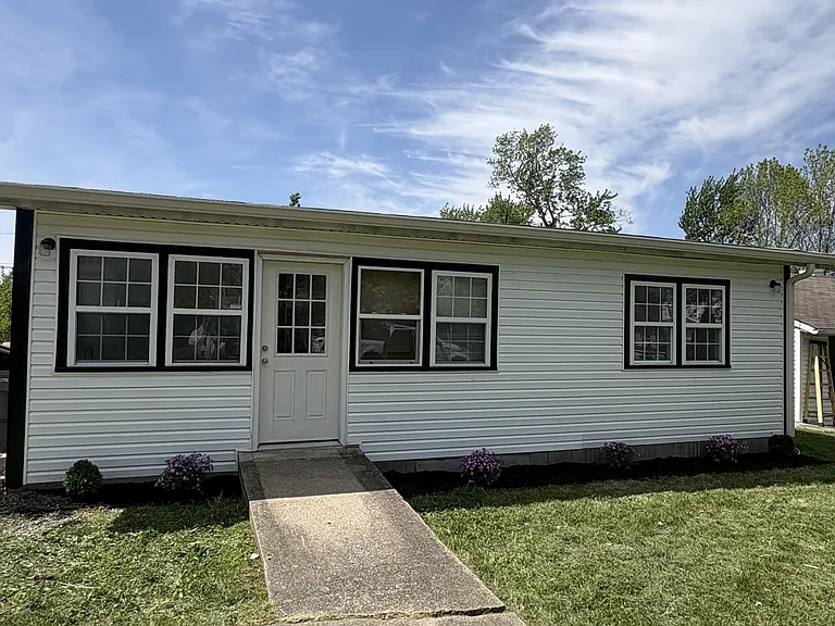 5870 Villa Ave — Photo 10