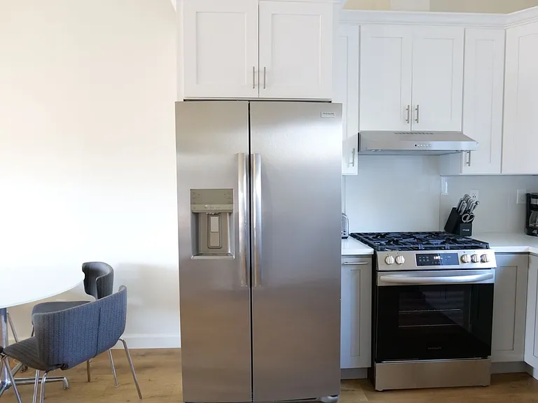 10916 Arleta Ave — Photo 10