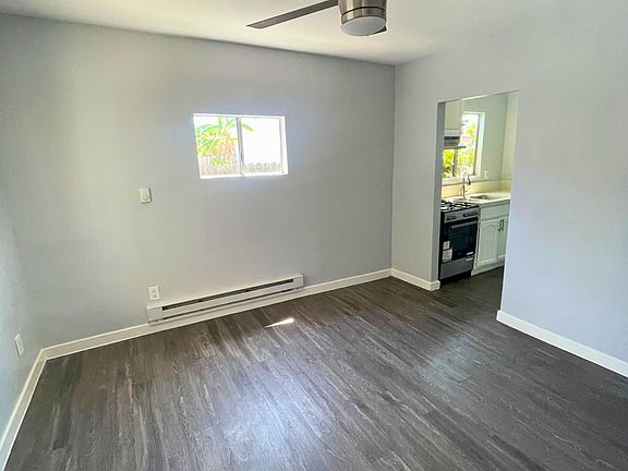 3rd image of 1377 Warren Ave APT 11