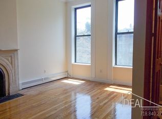 105 Park Pl #4, Brooklyn, NY 11217