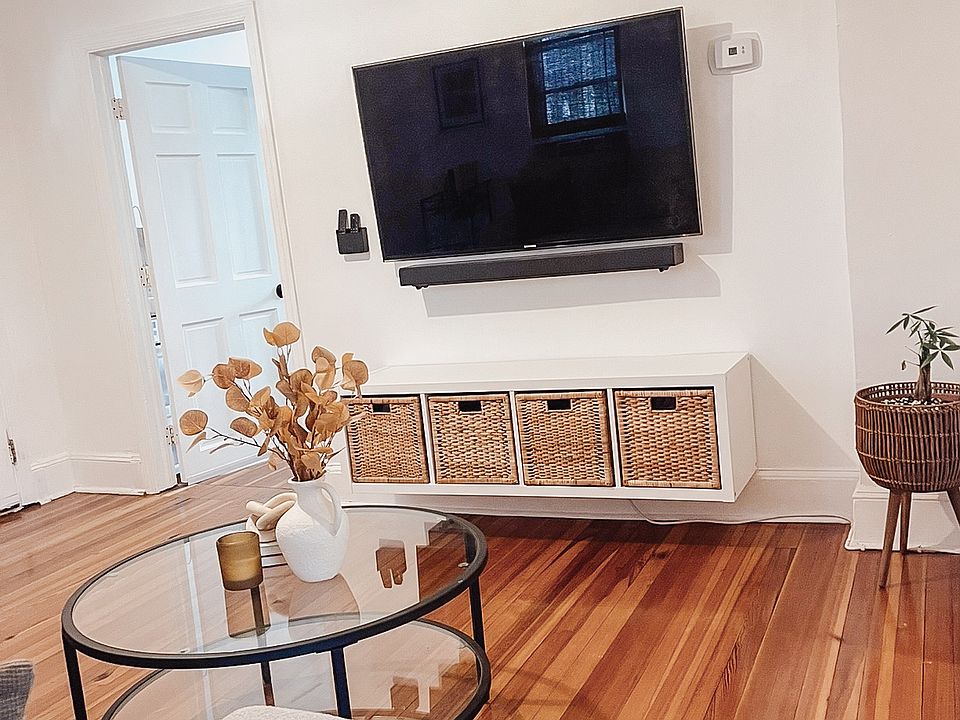 1st image of 70 Overlook Ave Floor 2