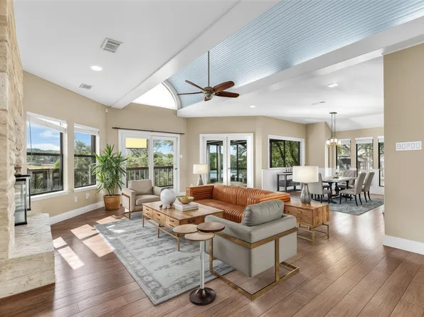 22012 Briarcliff Dr, Spicewood, TX 78669