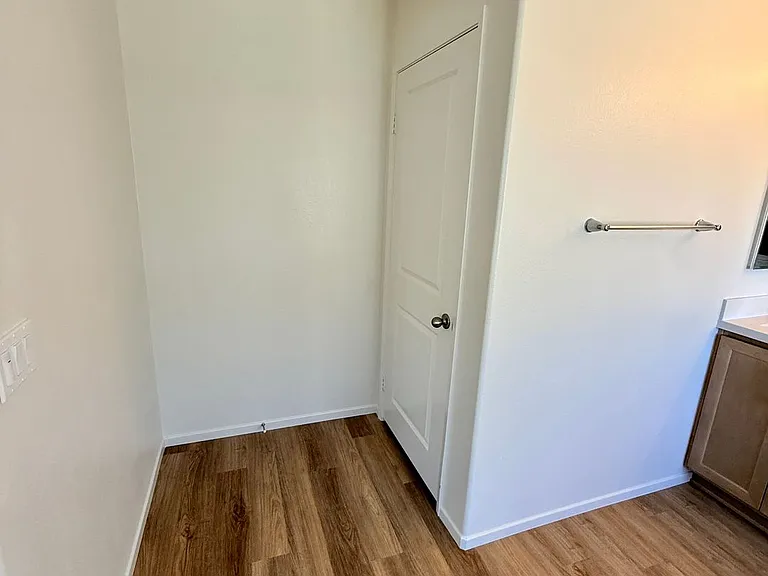 11702 Sebastian Rd — Photo 25