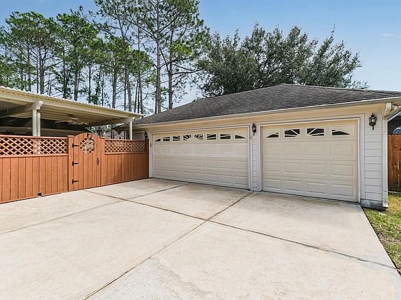 5th image of 18614 Camellia Estates Ln