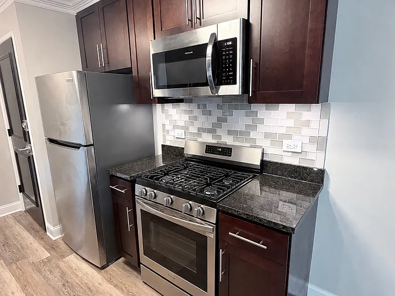 5118 Fairview Ave — Photo 16