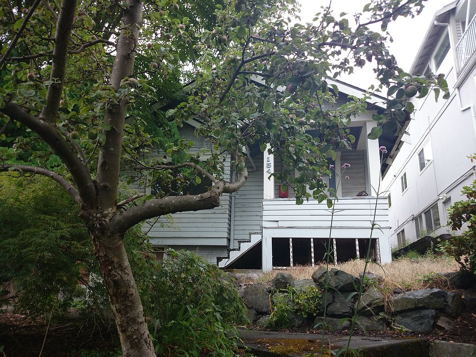 2nd image of 154 NW 59th St