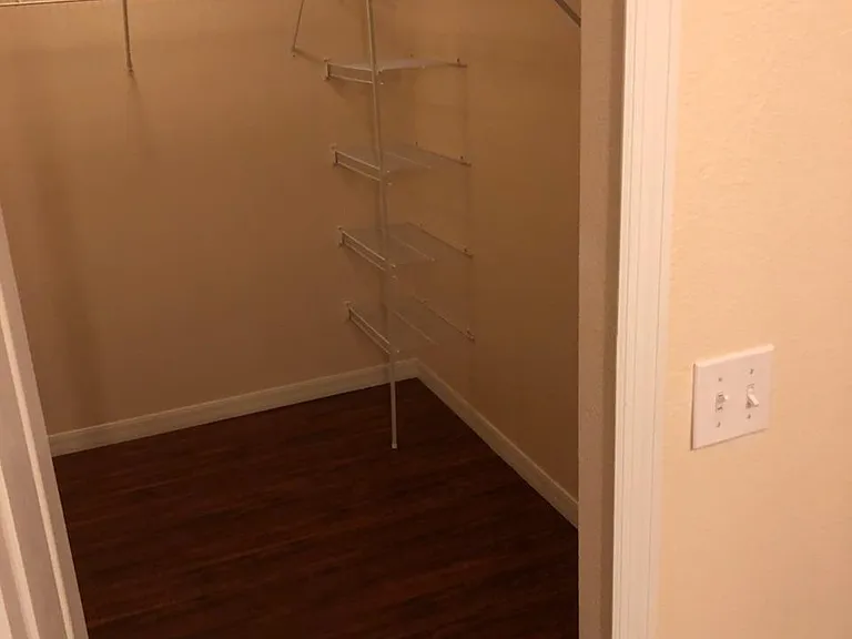 509 Albatross Dr — Photo 7