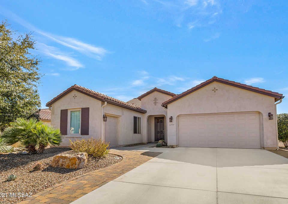 1st image of 61773 E Oakwood Dr