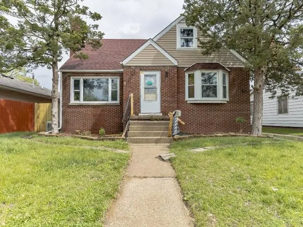 2105 169th St, Hammond, IN 46323