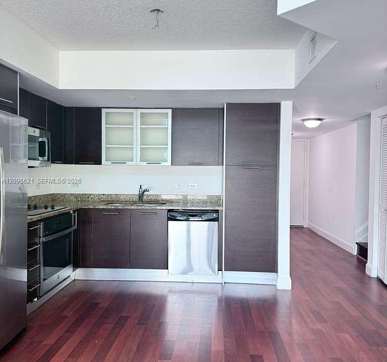 1st image of 41 SE 5th St APT 709