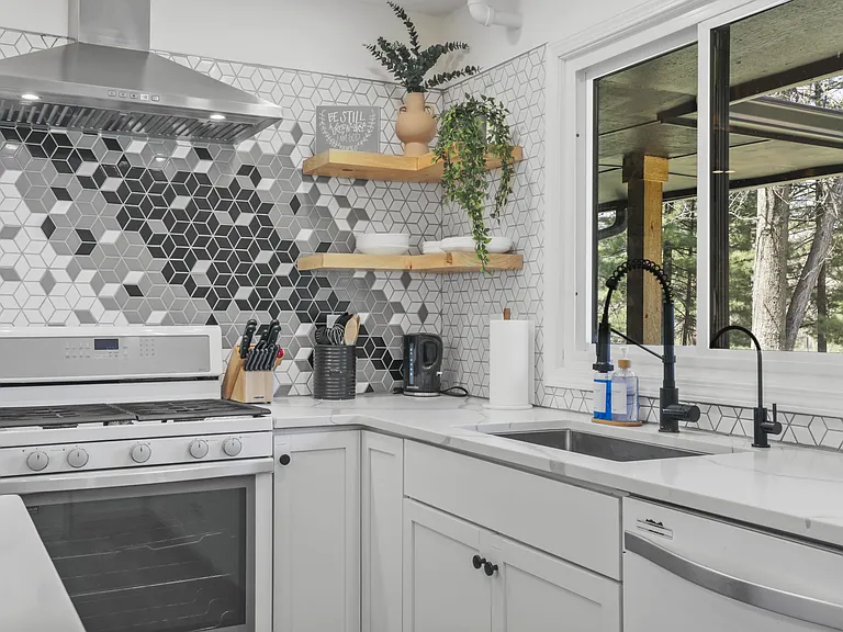 5488 Fernwood Ln — Photo 19