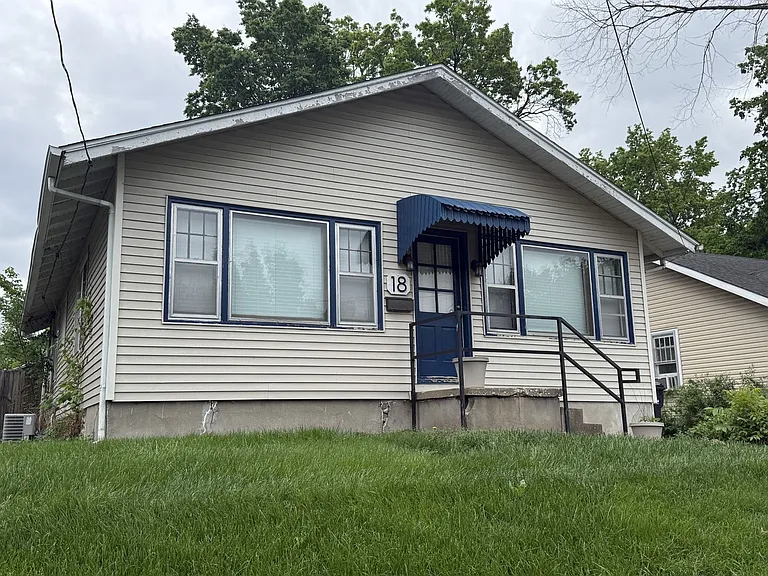 Manor Homes — Photo 14