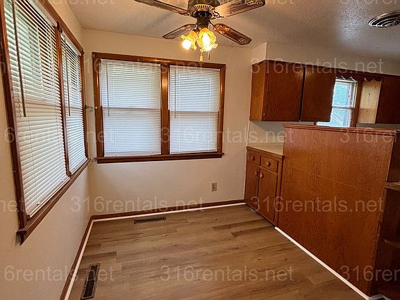 4th image of 519 N High St