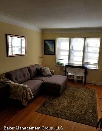 3rd image of 2116 Pleasant Ave APT 310
