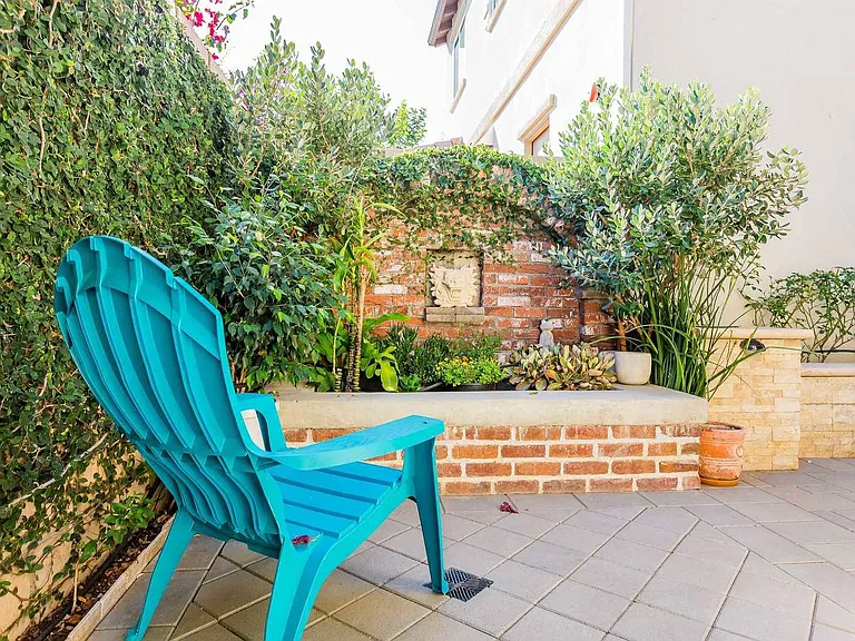 38 Torosa — Photo 28