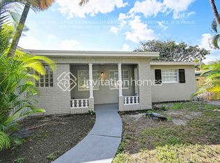 1814 Pinehurst Dr, West Palm Beach, FL 33407