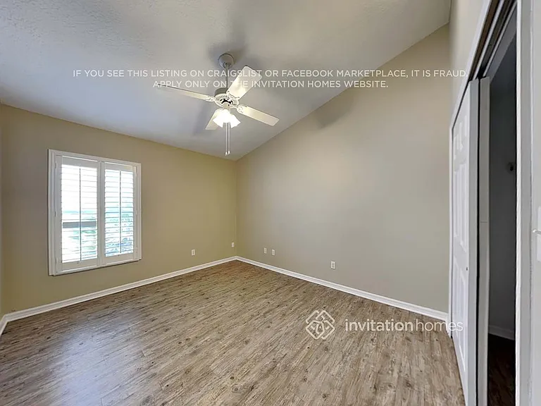 228 Churchill Dr — Photo 13