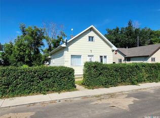 4912 Tribune St, Macklin, SK S0L2C0