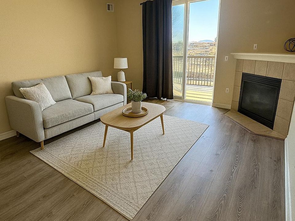 Living room with fireplace