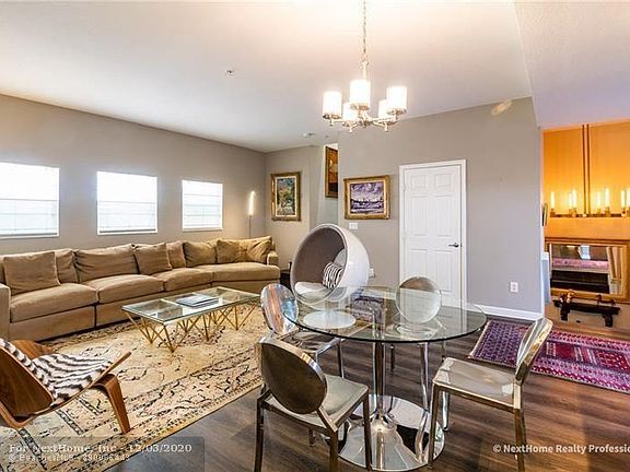 3rd image of 437 NE 1st St #5