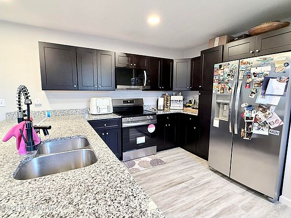 3rd image of 8840 EATON Avenue