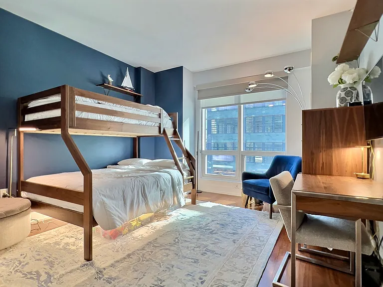 350 W 42nd St #10G — Photo 10