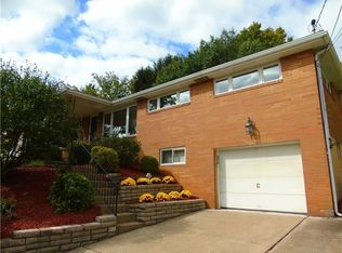 13367 Dean Dr, North Huntingdon, PA 15642