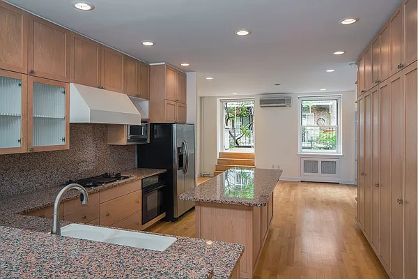 Rented by Stribling | media 15