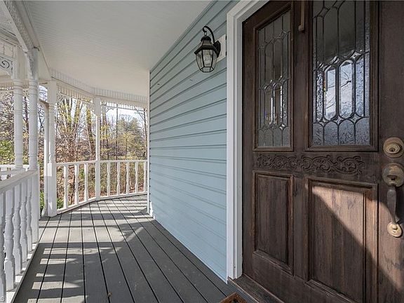 3rd image of 2309 Teapot Ct