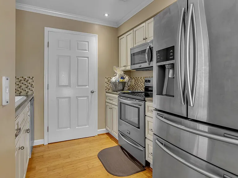 4274 Calinda Ln #229 — Photo 3