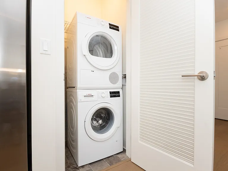 45 Lewis St #202 — Photo 8