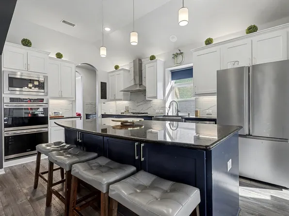 306 Calhoun St, Glenn Heights, TX 75154