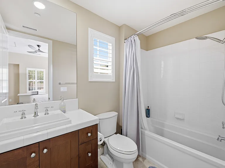 138 Mayflower St — Photo 21