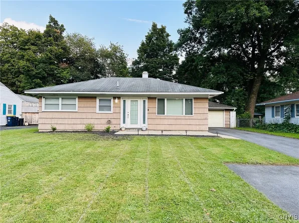 56 Ashwood Ave, Whitesboro, NY 13492