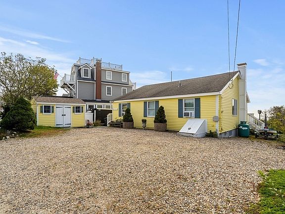 2nd image of 23 Harbor St