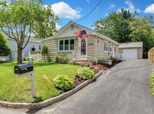 1413 Edgemere Rd, Wall Township, NJ 07719