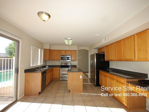 3rd image of 16130 N 158th Ave