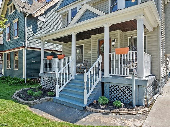 4th image of 1815 W 58th St